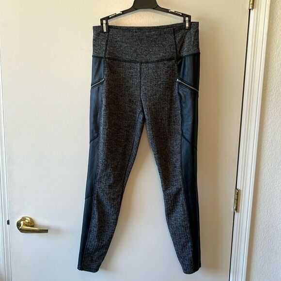 Athleta Herringbone Luxe Metro Drifter Leggings Size M GUC Gray/black - Picture 1 of 7
